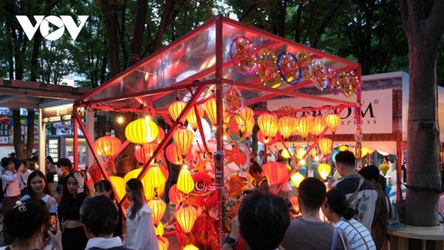First Vietnamese Mid-Autumn Festival in Japan opens